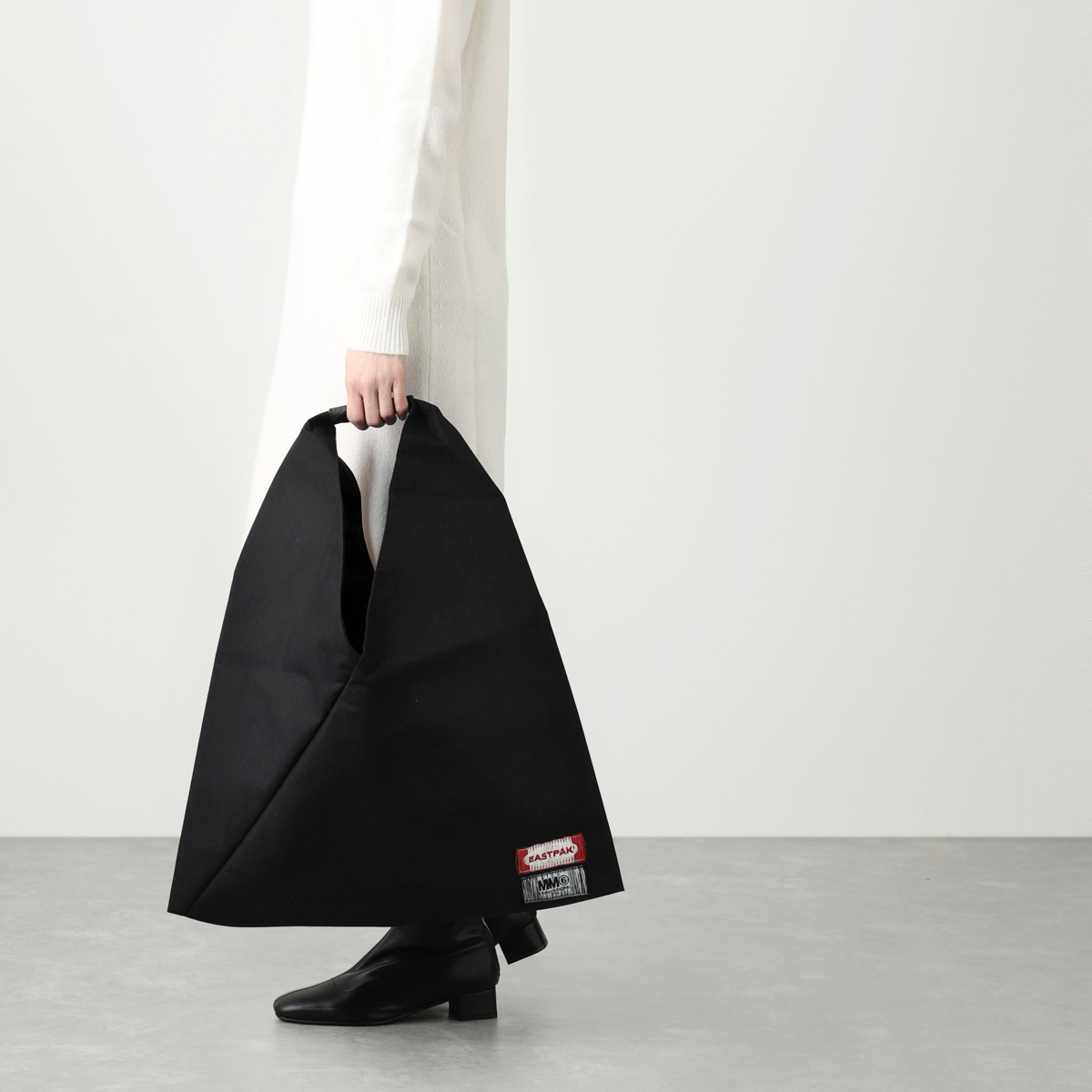 s*t様 EASTPAK MM6 Maison Margiela トートバッグ MM6 Maison Margiela - MM6 x Eastpak Japanese Bag | HBX