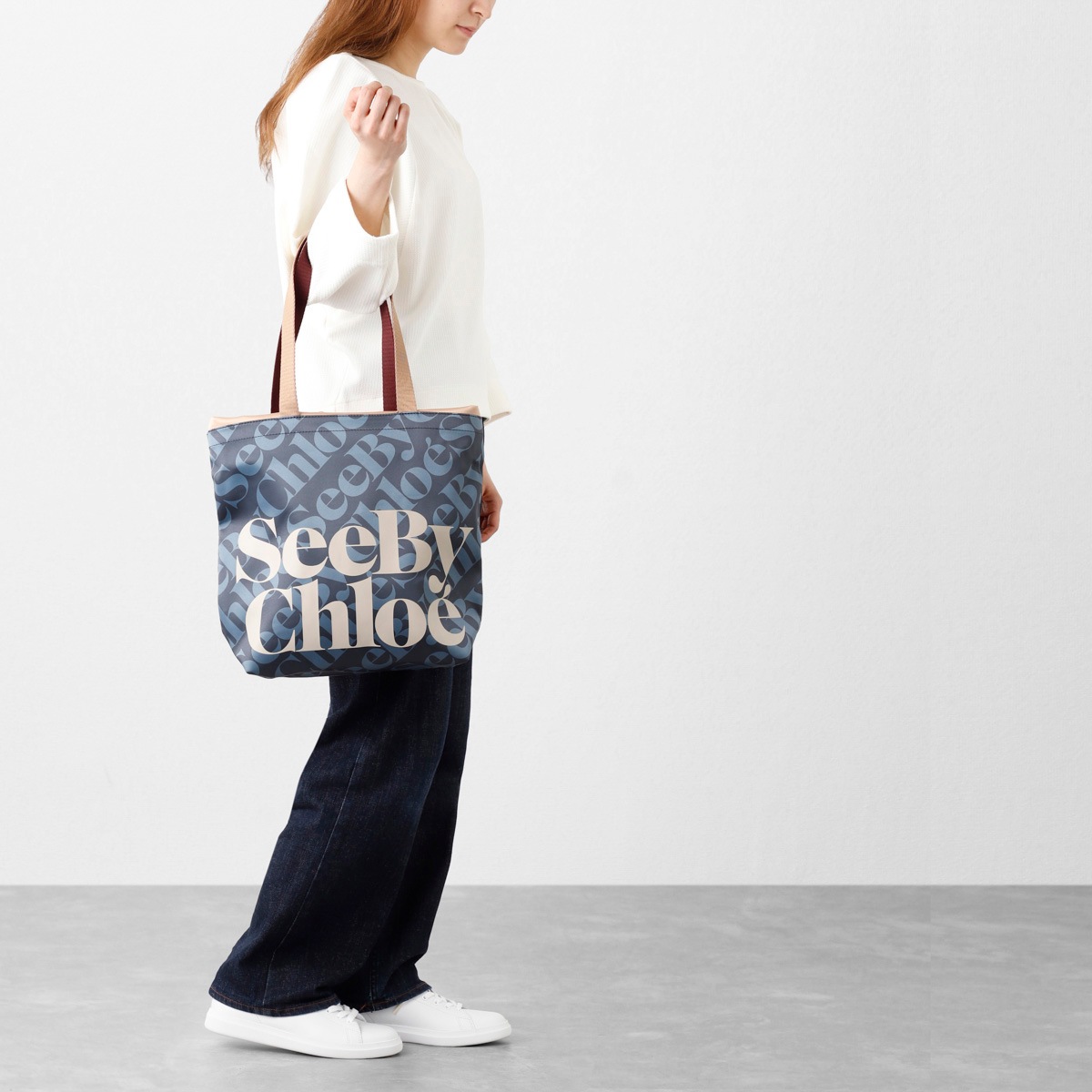 SEE BY CHLOE シーバイクロエ トートバッグ/ESSENTIAL レディース  