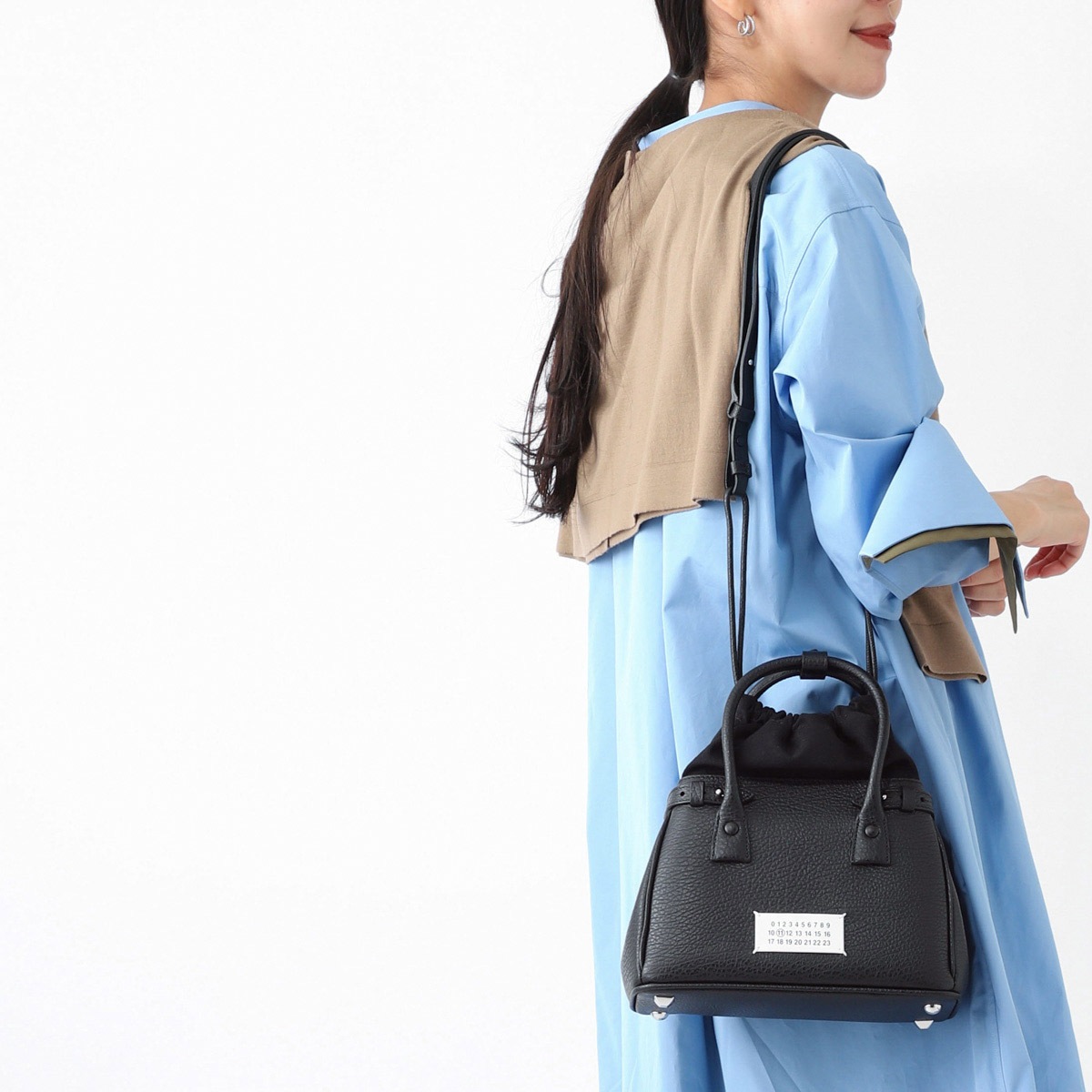 Maison Margiela メゾンマルジェラ ハンドバッグ 2WAY/5AC DRAWSTRING SMALL GRAINY LEATHER レディース