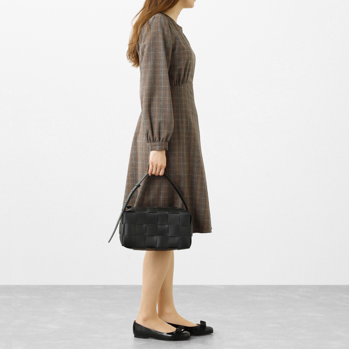 BOTTEGA VENETA ボッテガヴェネタ ショルダーバッグ/ハンドバッグ/BRICK CASSETTE レディース