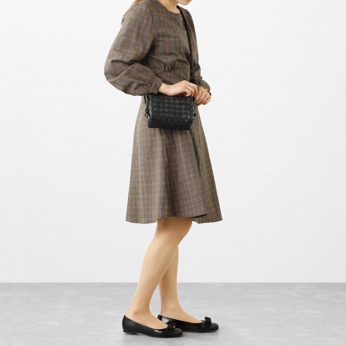 BOTTEGA VENETA ボッテガヴェネタ クロスボディバッグ/ショルダーバッグ レディース