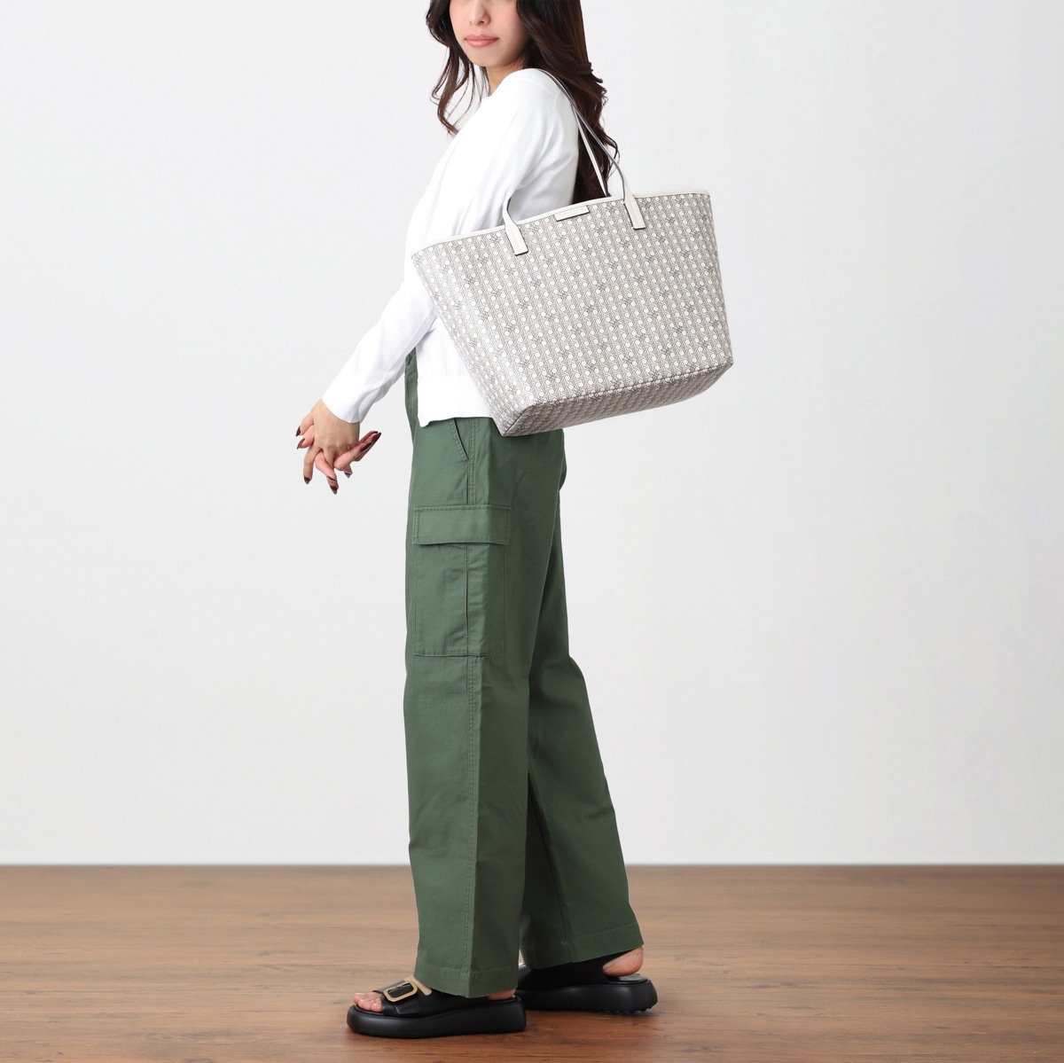 TORY BURCH トリーバーチ トートバッグ/EVER READY ZIP TOTE レディース