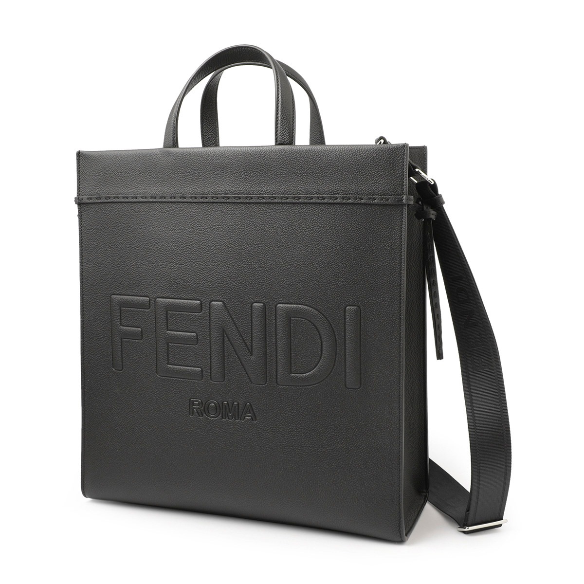 Fendi ロゴ入りトートバッグ 黒 FENDI ロゴ入り バッグ 黒 FENDI