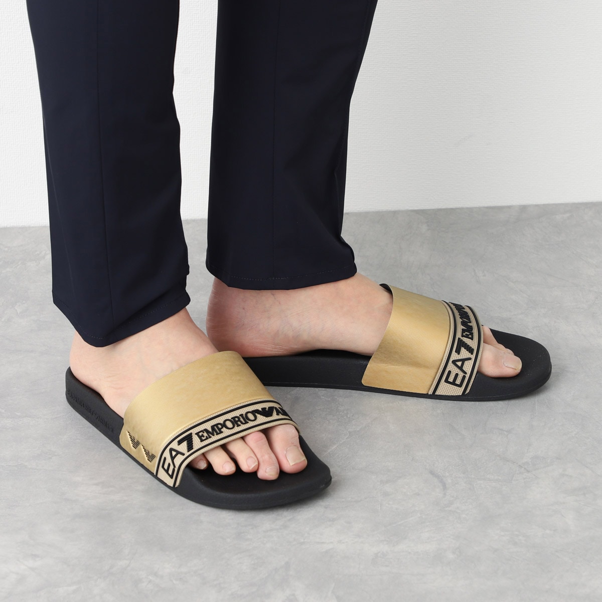 エンポリオアルマーニ　シャワーサンダル　メンズ　ブルー　限定色　X4PS01 XL828  エンポリオアルマーニ ロゴ ビーチサンダル スリッパ シャワーサンダル