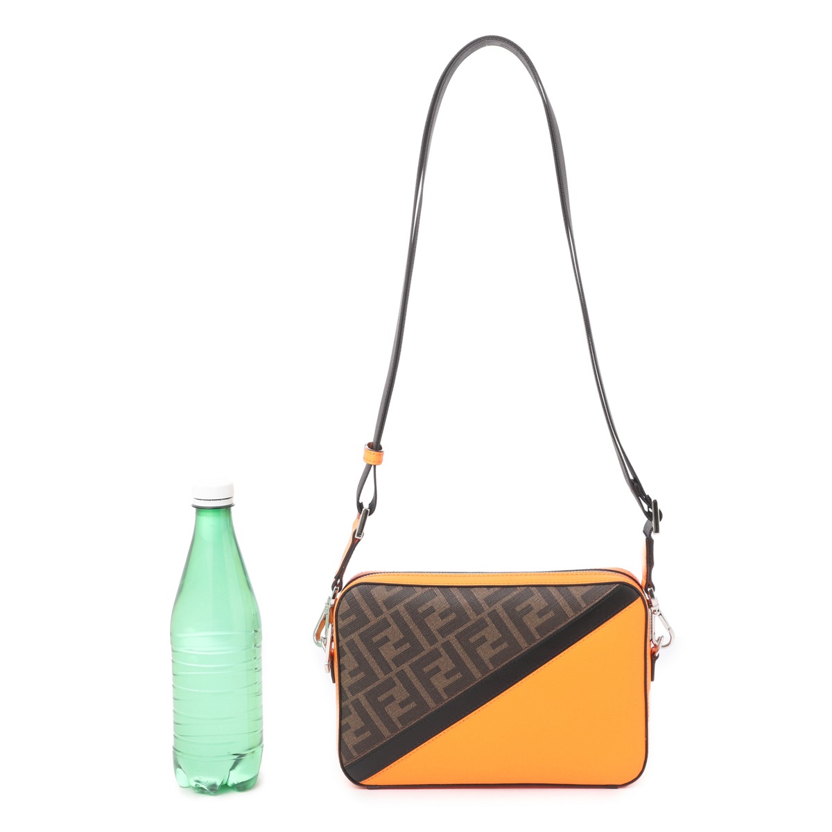 FENDI フェンディ クロスボディバッグ/ショルダーバッグ/CAMERA