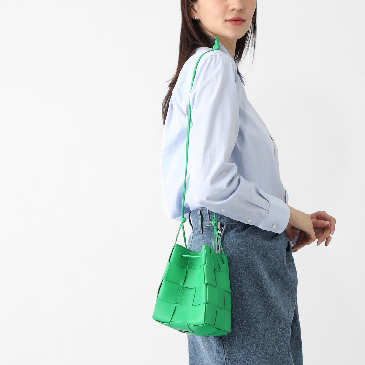 BOTTEGA VENETA ボッテガヴェネタ クロスボディバッグ/バケットバッグ/SMALL CASSETTE BUCKET BAG レディース