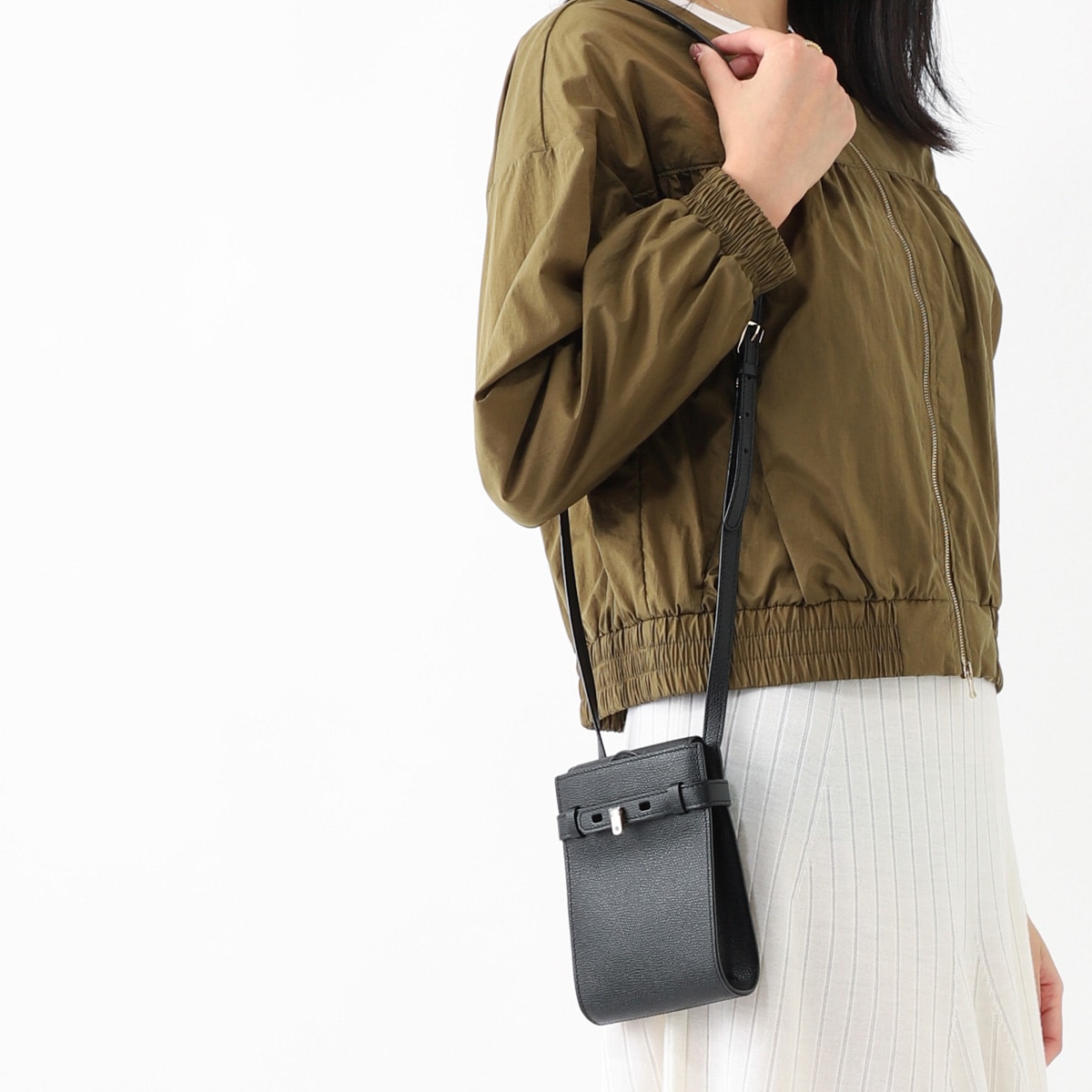 レディース・ブランド一覧,□ V,VALEXTRA | モダンブルー