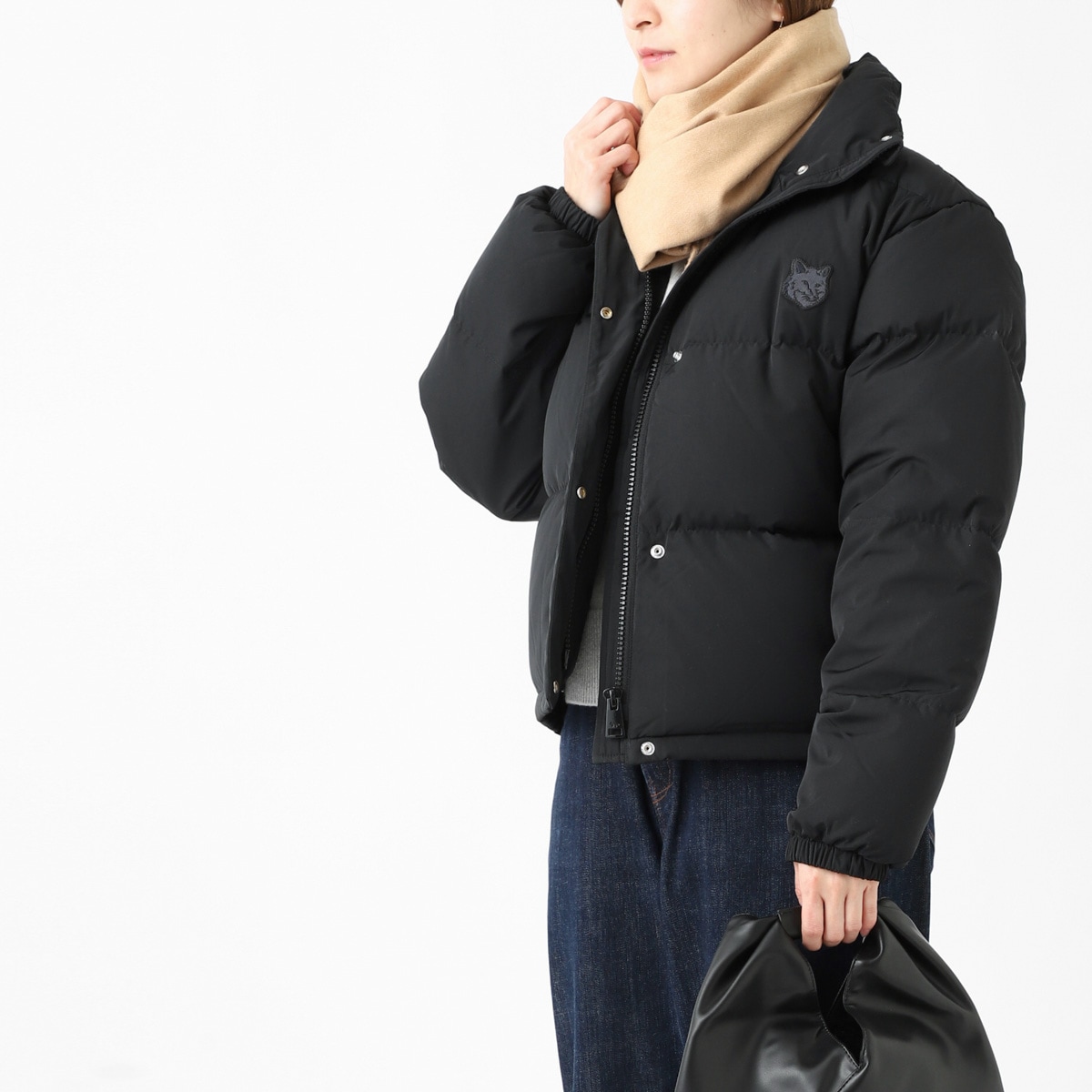 MAISON KITSUNE メゾンキツネ ダウンジャケット/CROPPED PUFFER IN NYLON WITH BOLD FOX HEAD PATCH レディース