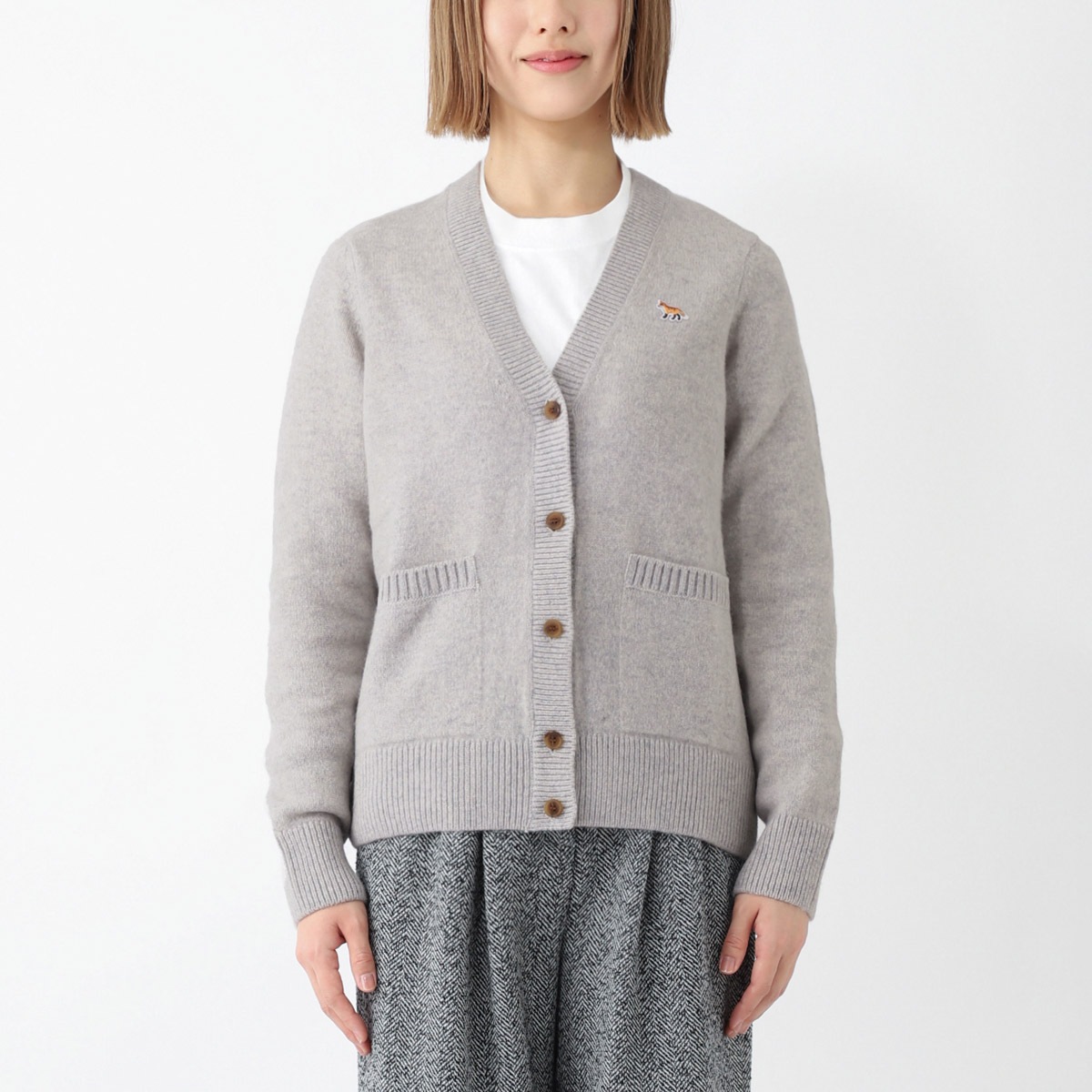MAISON KITSUNE メゾンキツネ Vネック カーディガン/BABY FOX PATCH