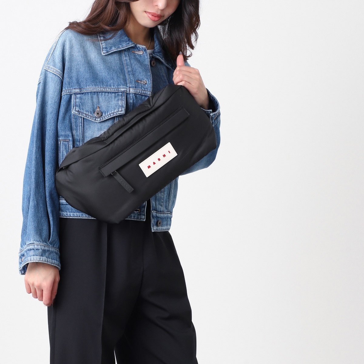 美品　MARNI マルニ ボディバッグ MARNI マルニ クロスボディバッグ/バムバッグ/BUM BAG LARGE