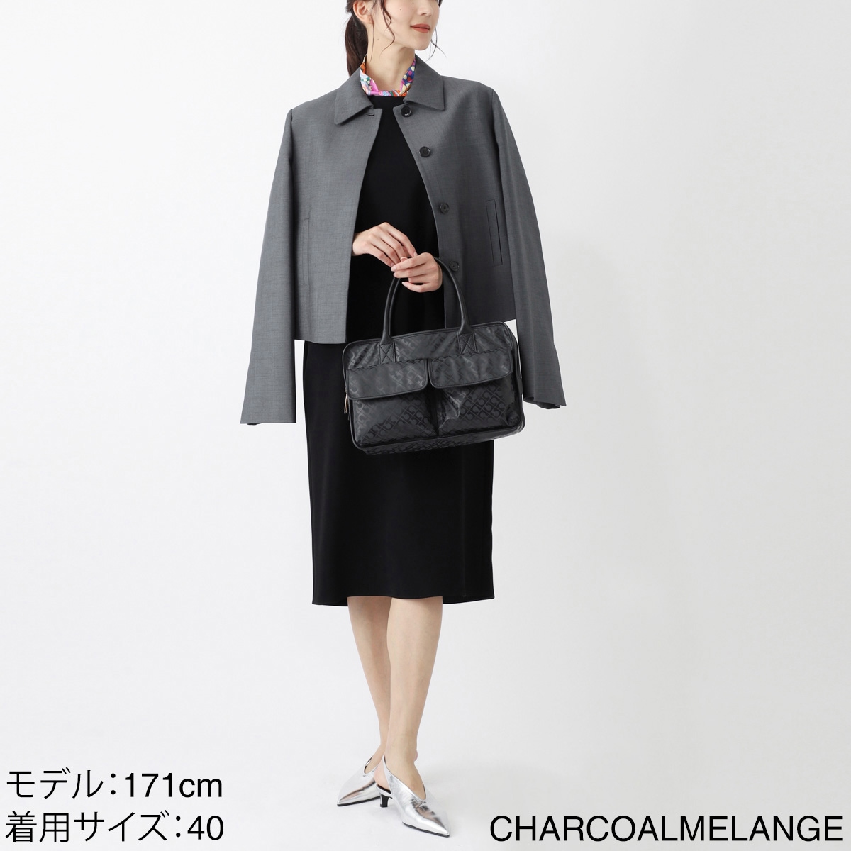LOEWE★クロップドジャケット コットン 刺繍ロゴ ポケット 短丈 LOEWE ロエベ ショートジャケット/クロップドジャケット/BUTTON