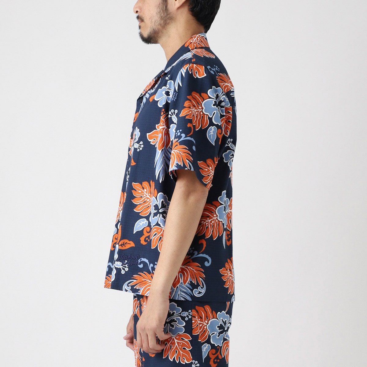 【希少】MAISON KITSUNE メゾンキツネ 総柄シャツ 半袖 アウトレット】MAISON KITSUNE メゾンキツネ 半袖シャツ/半袖オープン