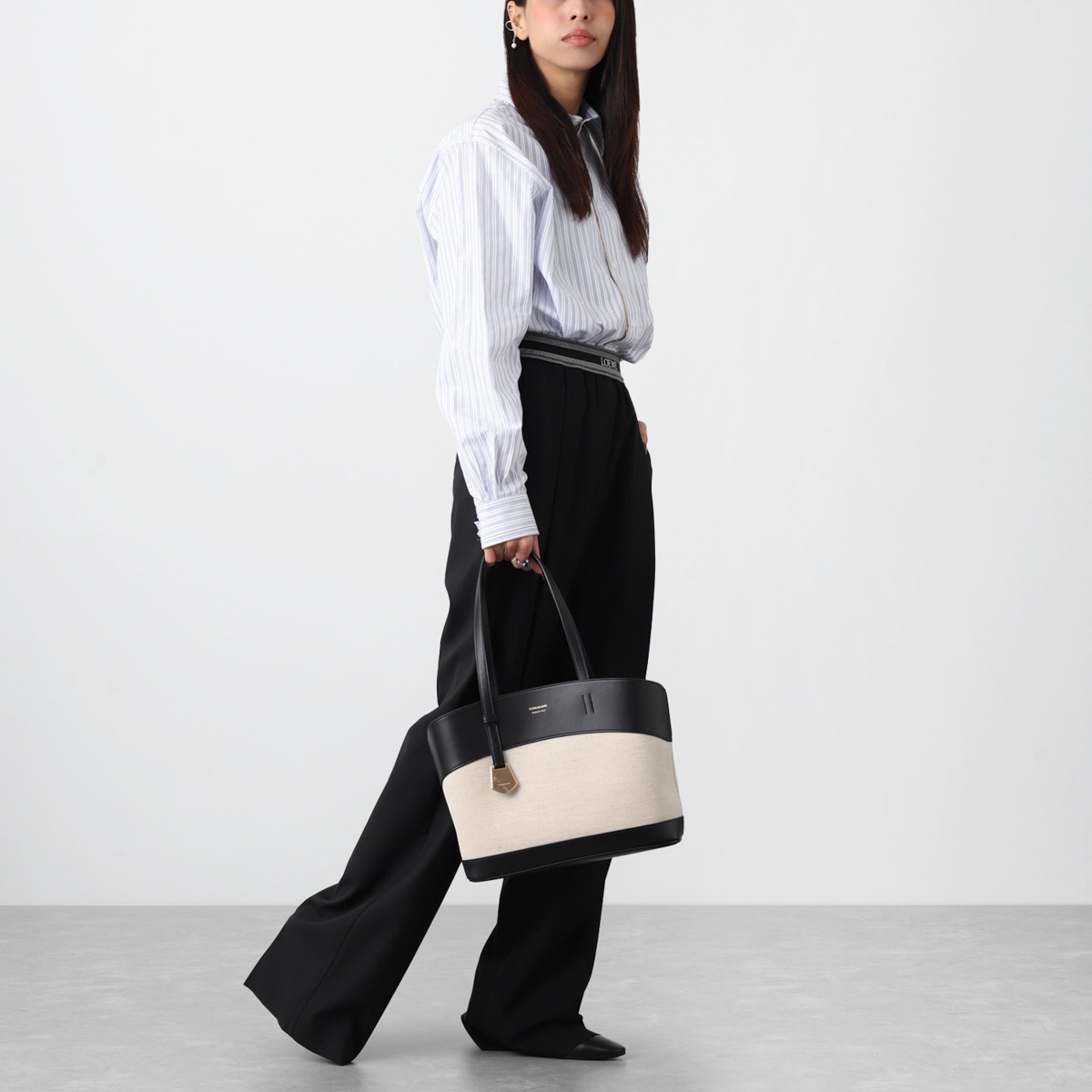 FERRAGAMO フェラガモ トートバッグ/CHARMING TOTE レディース