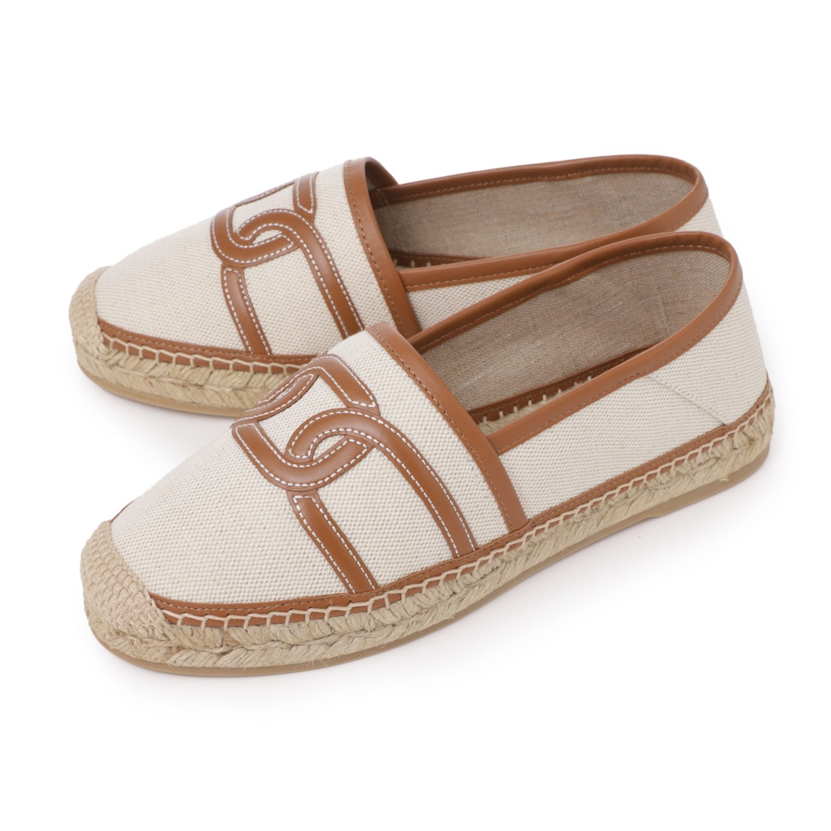 TOD‘S  トッズ　エスパドリーユ　タッセル　スリッポン TOD'S トッズ エスパドリーユ タッセル スリッポン TOD'S トッズ