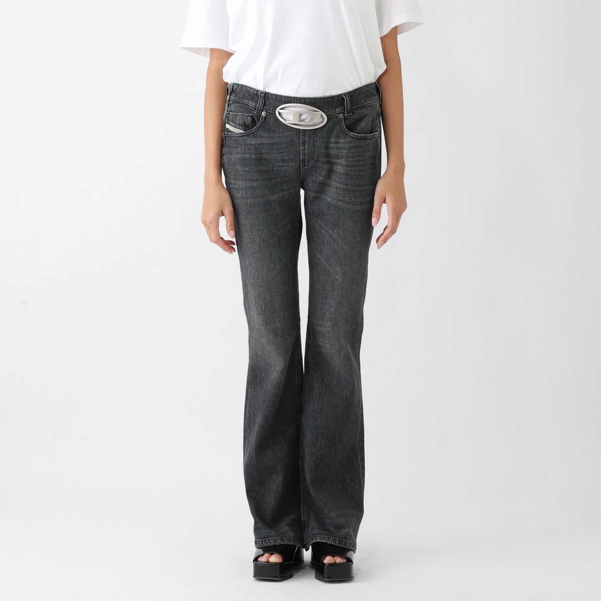 【4万円均一】【アウトレット】DIESEL ディーゼル ジップフライジーンズ/BOOTCUT AND FLARE JEANS 1969 D-EBBEY 0CKAH レディース