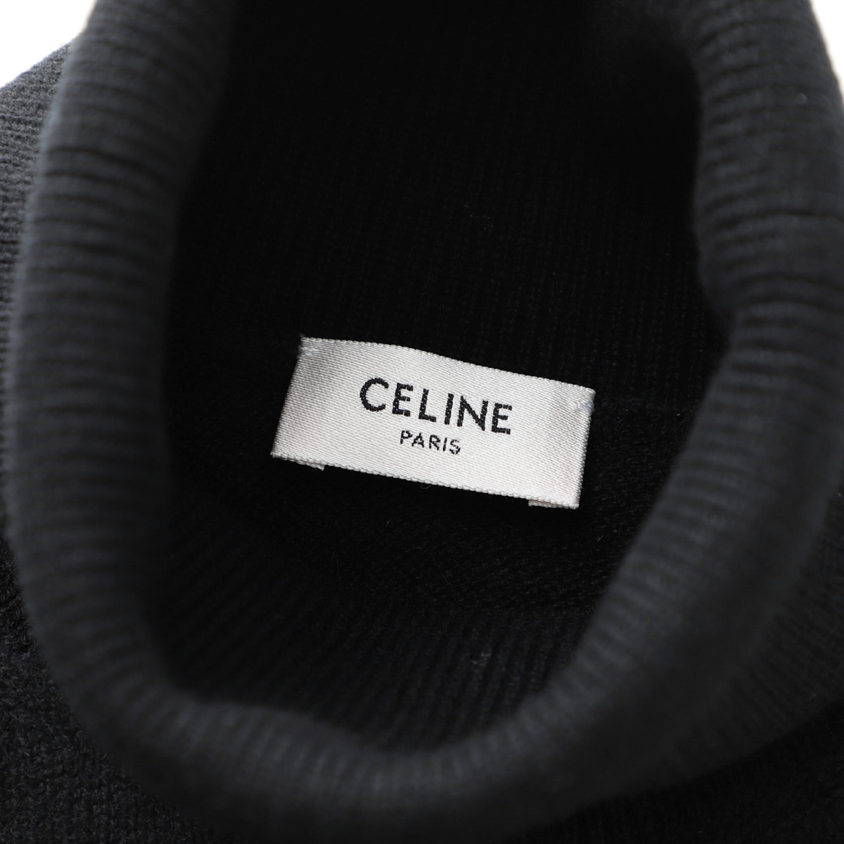 CELINEセリーヌ　タートルネックニット セリーヌ(CELINE)セリーヌ タートルネック ニット ライト
