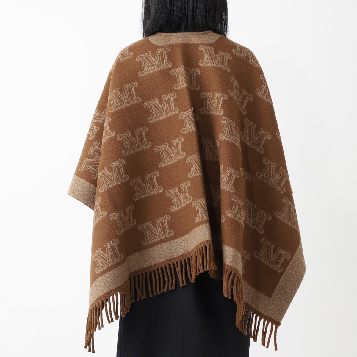 Max Mara マックスマーラ ケープ/ポンチョ/FRINE レディース