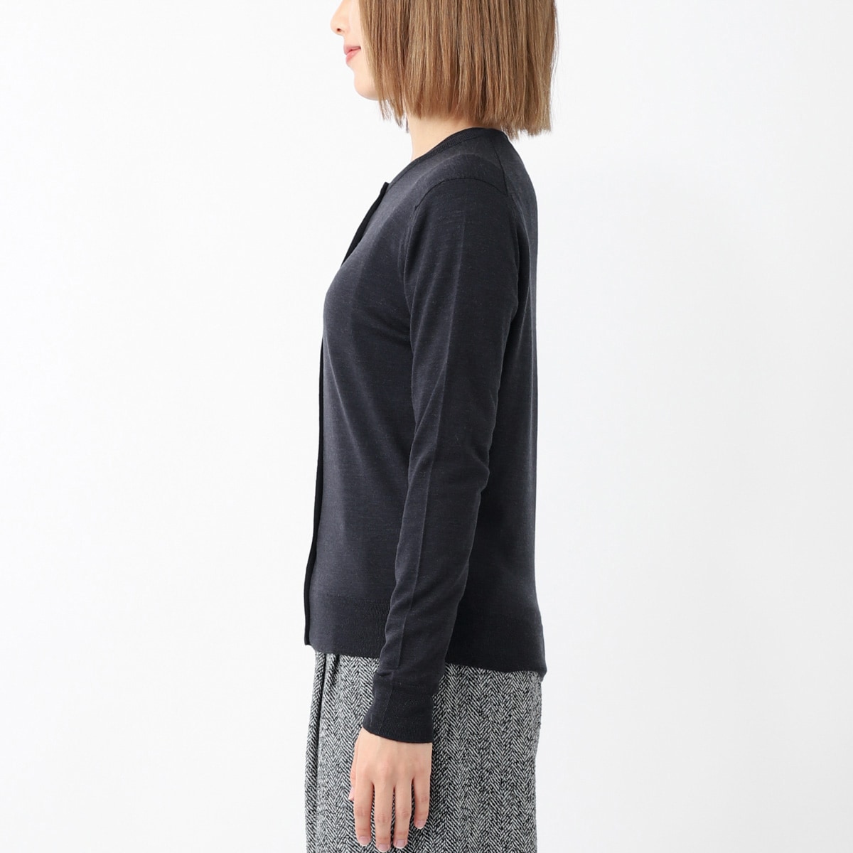 【アウトレット】【ラスト1点】JOHN SMEDLEY ジョンスメドレー クルーネック カーディガン/MILLY エクストラファインメリノウール 30ゲージ MODERN FIT レディース