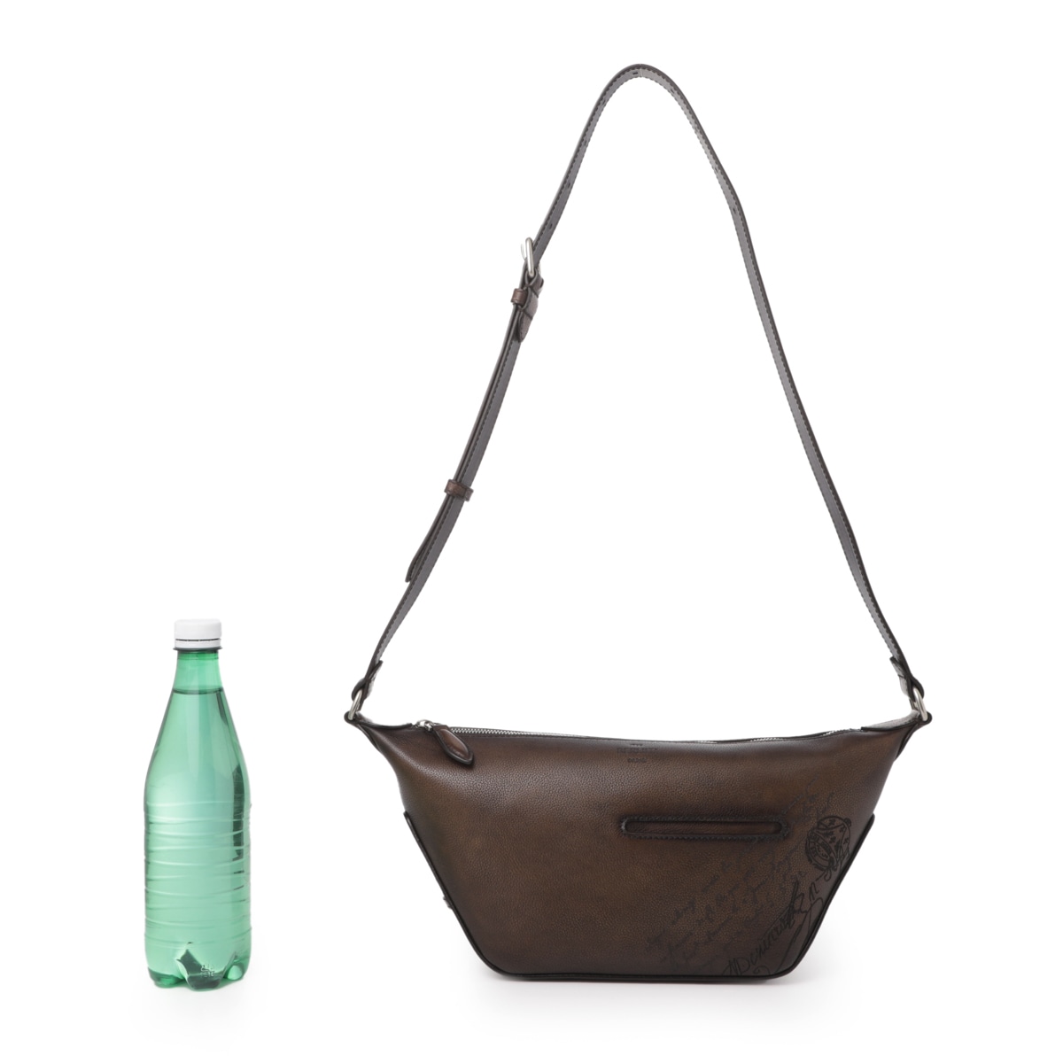 最終値下げ ベルルッティ クロスボディ バッグ カリグラフィー ウエストポーチ 000000061270_1_7chsLt8.jpg