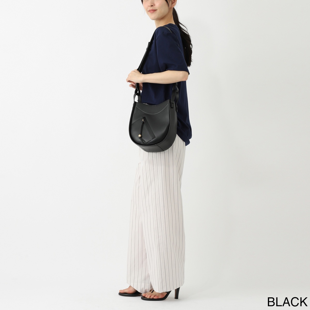 【アウトレット】LOEWE ロエベ ショルダーバッグ/クロスボディバッグ/HAMMOCK SLICE BAG レディース