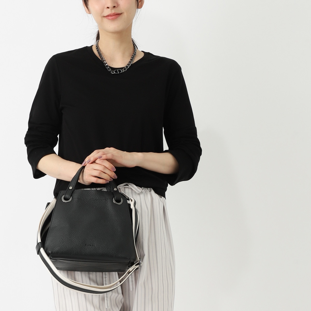 [あす着] リパーニ RIPANI ハンドバッグ 2WAY ショルダーバッグ レディース AIRONE HANDBAG M RIPANI リパーニ ハンドバッグ 2WAY/ショルダーバッグ/AIRONE HANDBAG