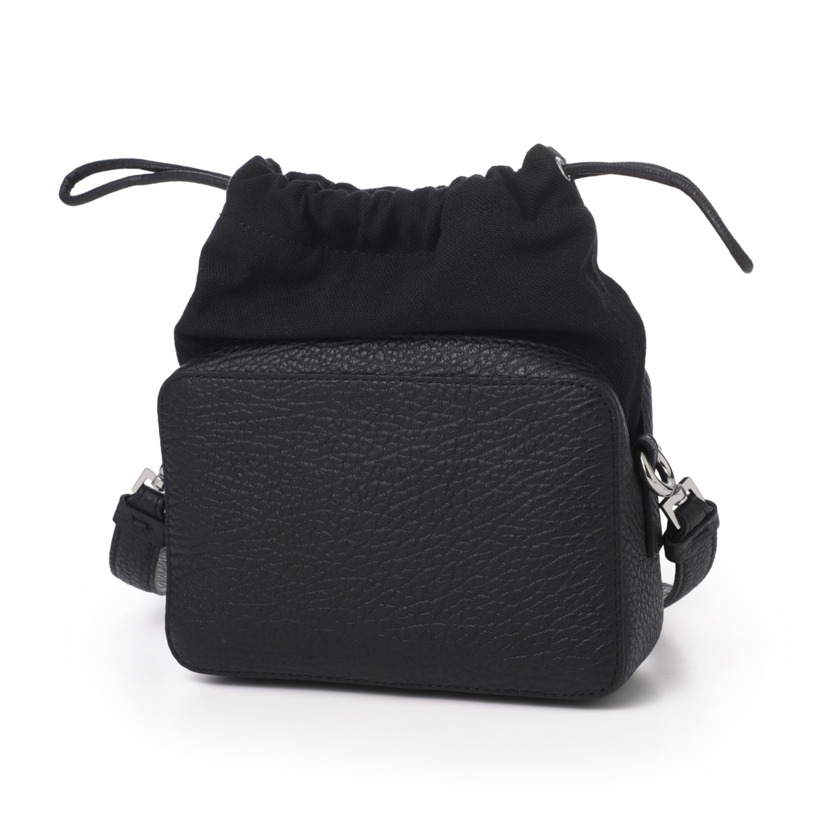 ショルダーバッグ・ポシェット MAISON MARGIELA\t5AC CAMERA BAG SMALL\tSB1WG0038\tP4348\tT8013 Maison Margiela メゾンマルジェラ ショルダーバッグ/5AC CAMERA