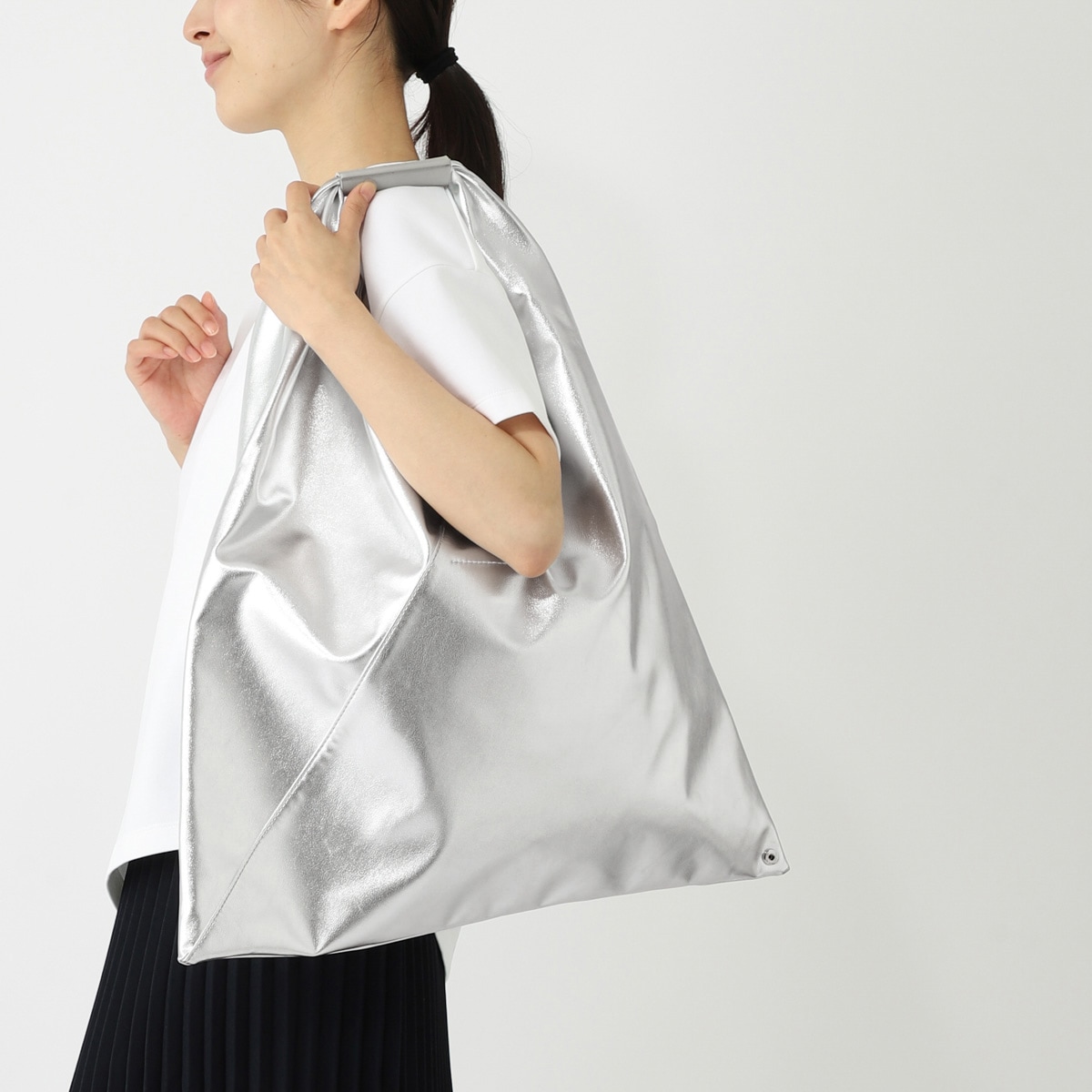 新品　メゾンマルジェラ　MM６maison margiela 手袋　ホワイト 楽天市場】【定価92,400円(税込)】MM6 Maison Margiela エムエム
