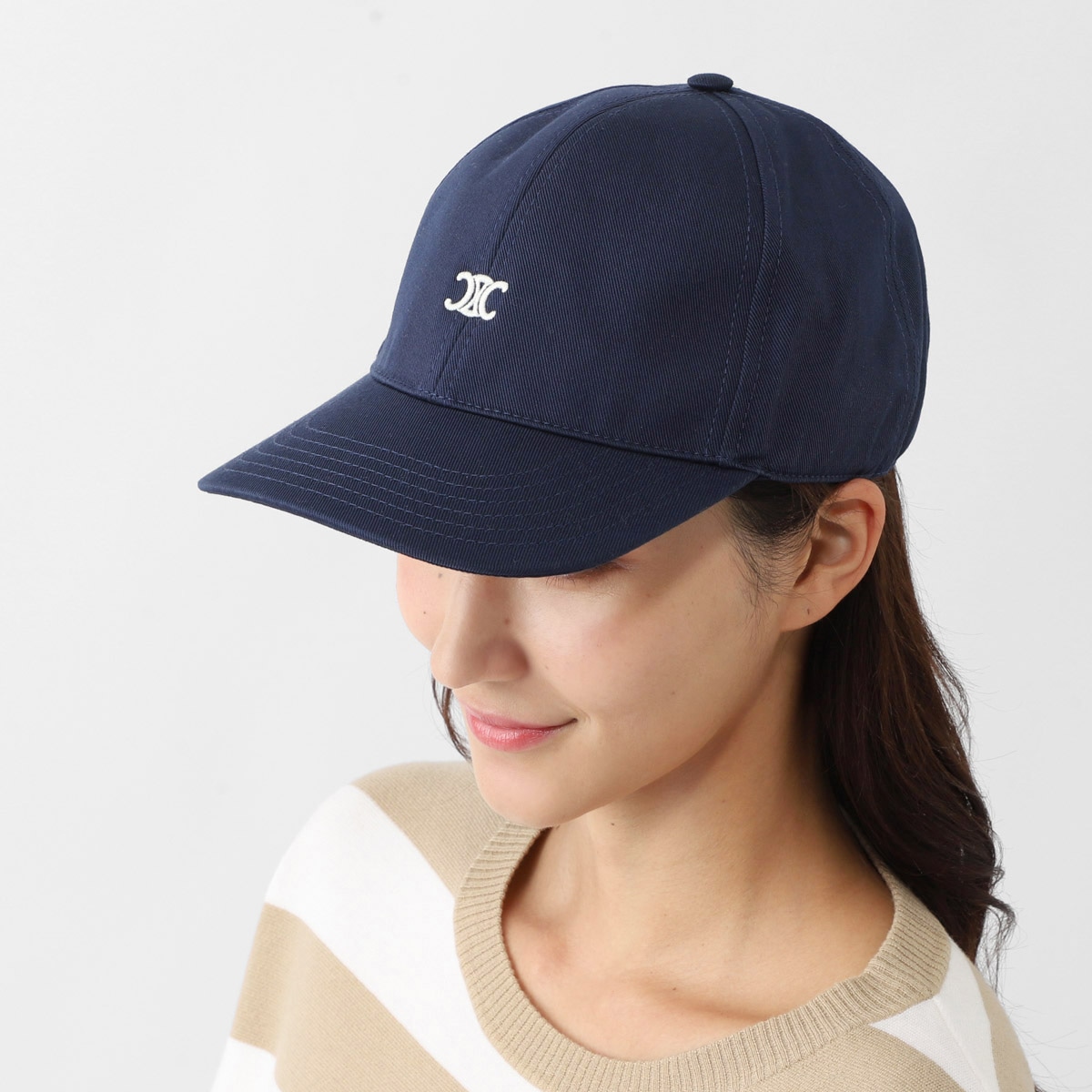 【Luna】未使用⚫CELINE セリーヌ 靴下 ペールブルー外箱付き Luna様専用】未使用⚫CELINE セリーヌ 靴下 ペールブルー外箱付き
