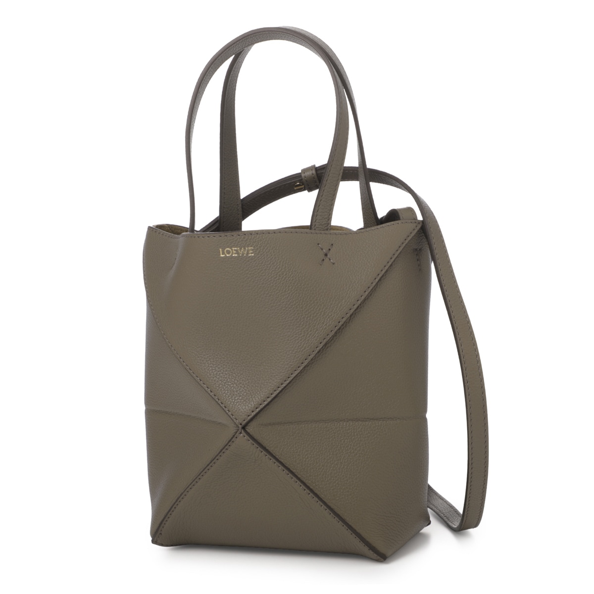 LOEWE Pea Pod ロエベ　ピーポッド　チャーム 完売品 美品 LOEWE Leather Pea Pod Charm | Saks Fifth Avenue