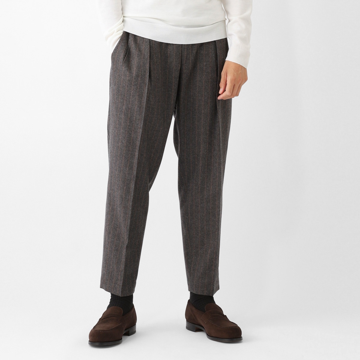 美品 Brioni メンズスラックス ウール×モヘア 光沢感 52 180 美品 Brioni メンズスラックス ウール×モヘア 光沢感 52 180