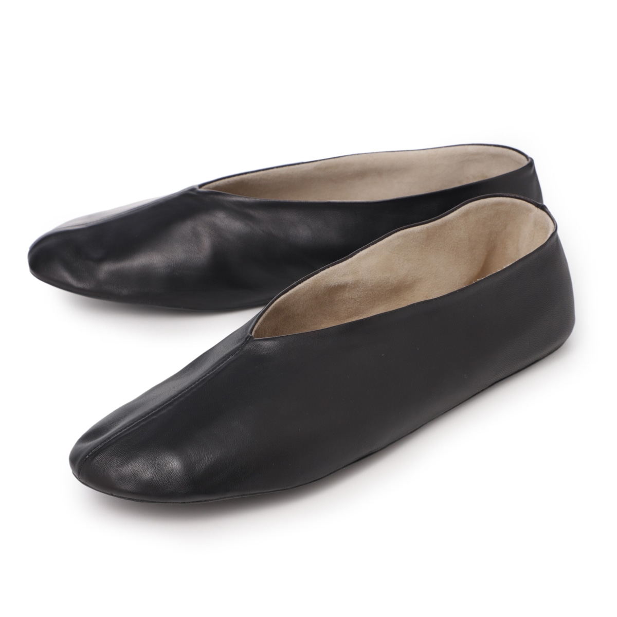 完売 定価14万 THE ROW ザ・ロウ フラットシューズ バレエシューズ 中古・古着通販】THE ROW (ザ ロウ) バレエシューズ ホワイト