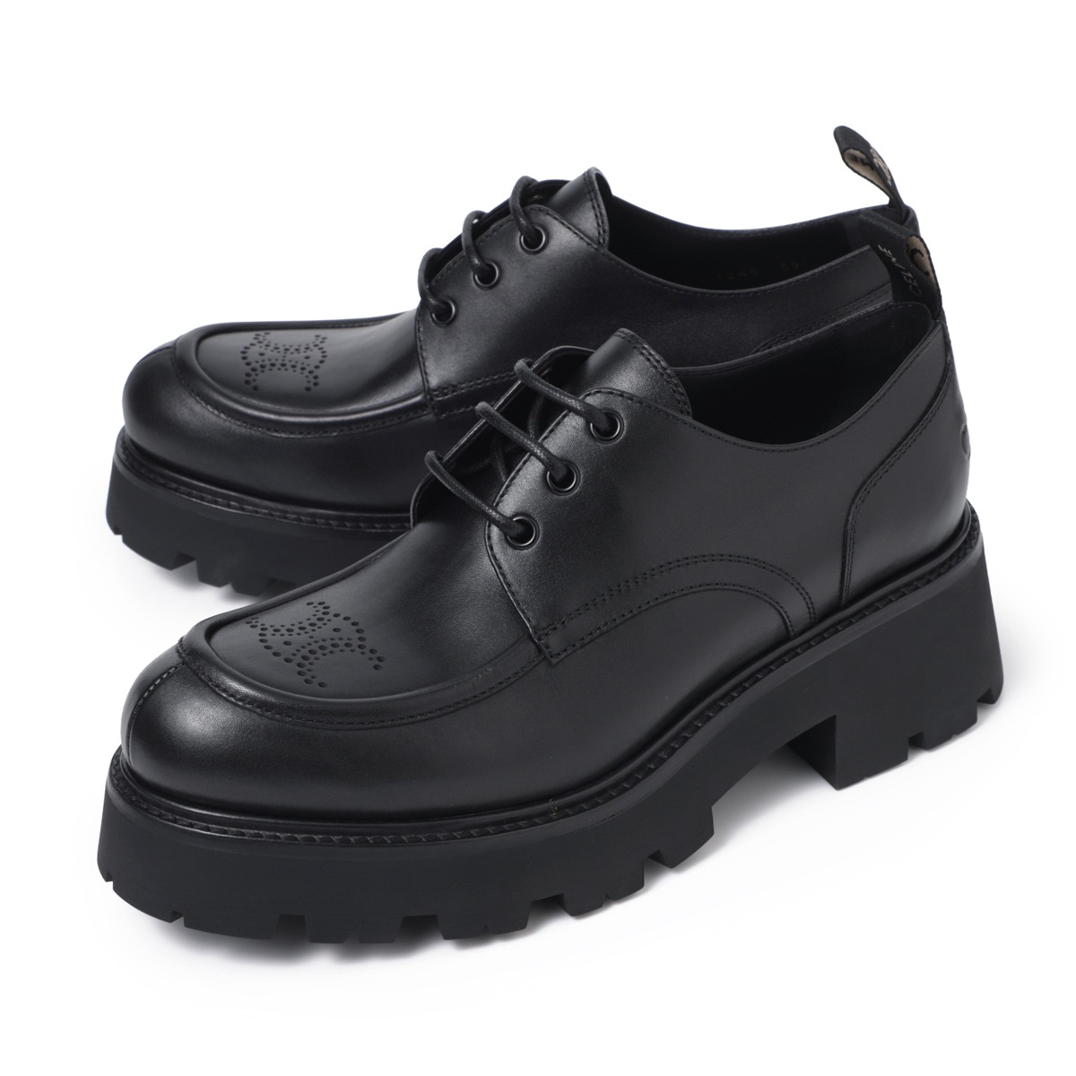 セリーヌレースアップシューズ