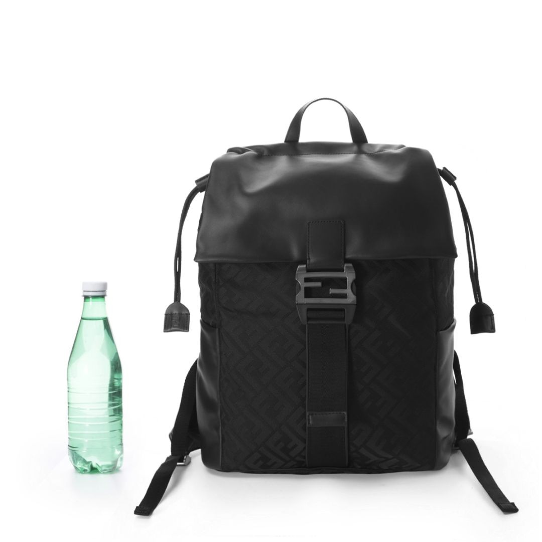 FENDI フェンディ バックパック/リュックサック/FLUX BACKPACK メンズ