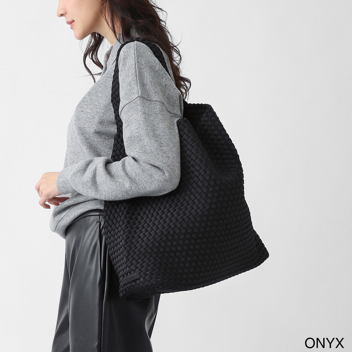 NAGHEDI ナゲディ ショルダーバッグ/Nomad Large Hobo ノマドラージホーボー ハンドバッグ メッシュ ネオプレン 軽量 編み込み レディース