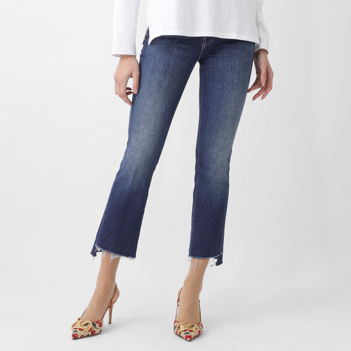 MOTHER マザー ジップフライジーンズ/フレアジーンズ/THE INSIDER CROP STEP FRAY ストレッチ フレア デニムパンツ クロップド丈 切りっぱなし レディース