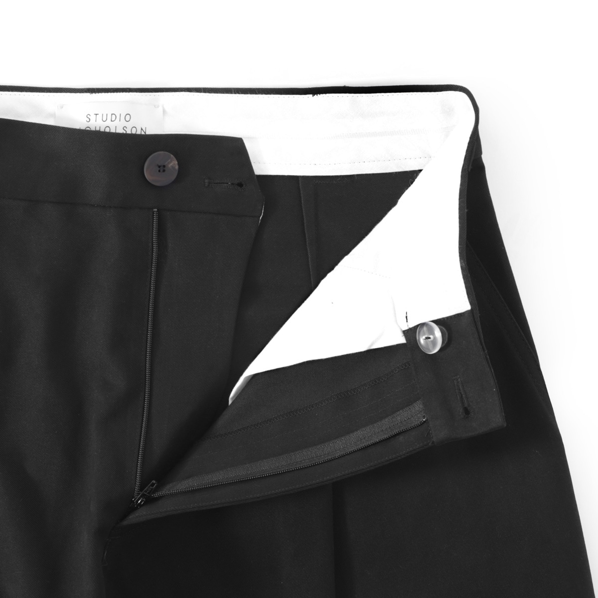 STUDIO NICHOLSON スタジオ ニコルソン コットンパンツ/ボリュームパンツ/SORTE DEEP PLEAT VOLUME PANT メンズ