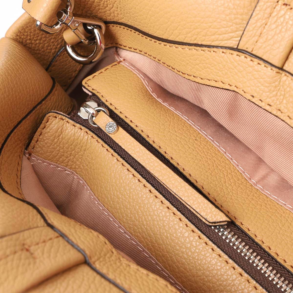 Gianni Chiarini ジャンニ キアリーニ AMBRA ハンドバッグ 楽天市場】Gianni Chiarini ジャンニ キアリーニ AMBRA Hand Bag