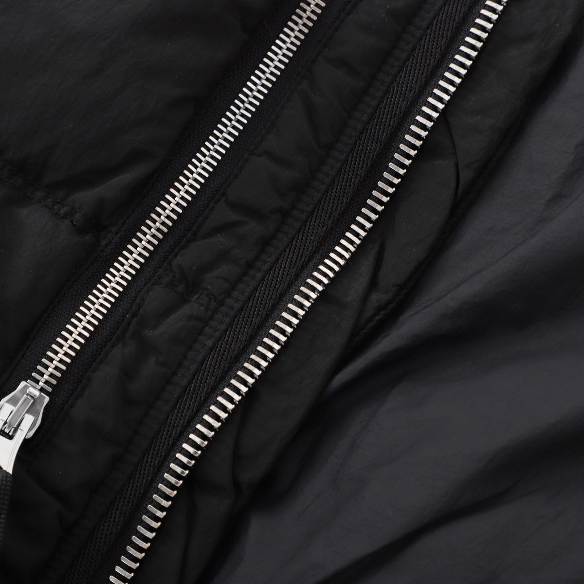 STONE ISLAND ストーンアイランド ダウンベスト/G100006 NYLON METAL