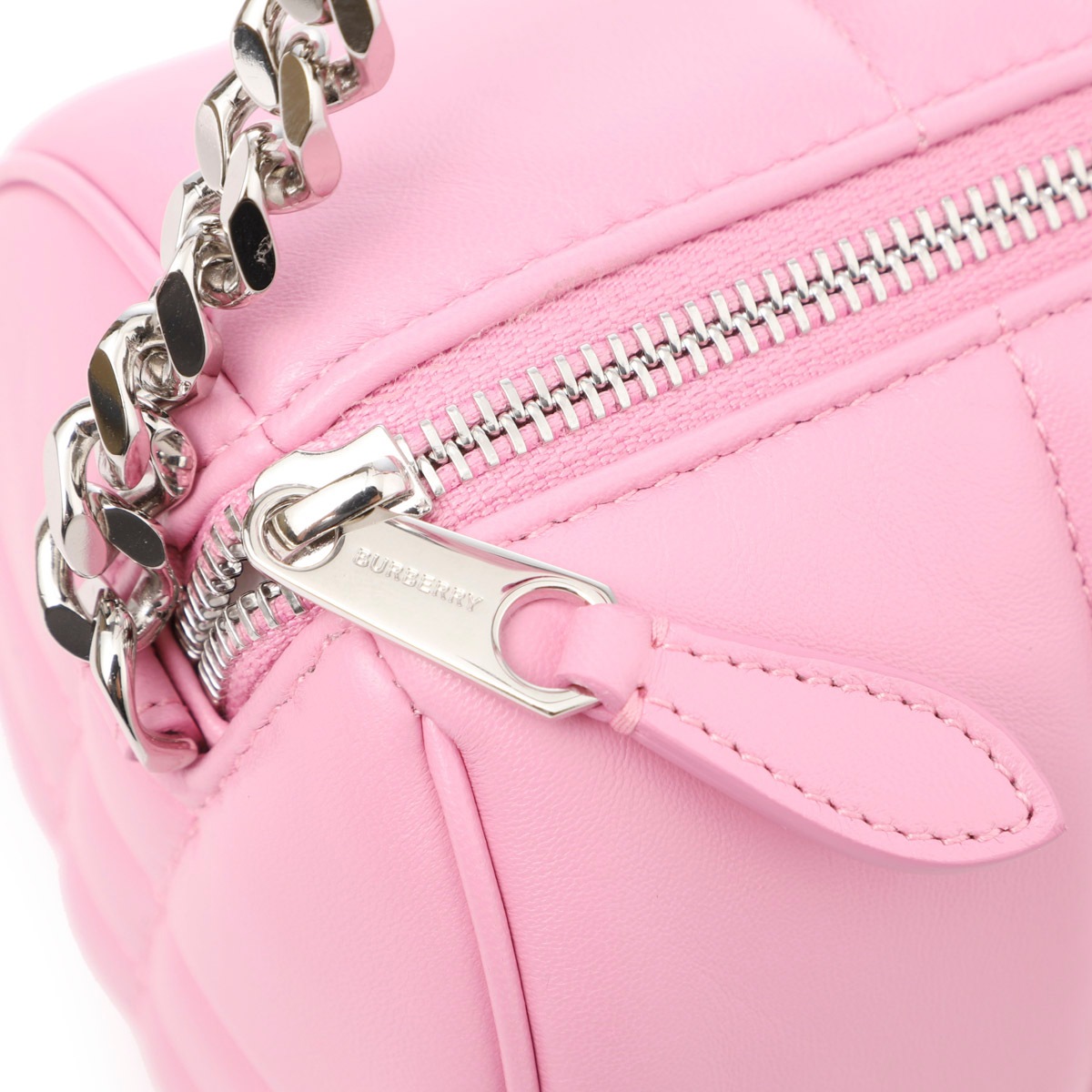 BURBERRY バーバリー ショルダーバッグ/バレルバッグ/QUILTED LEATHER