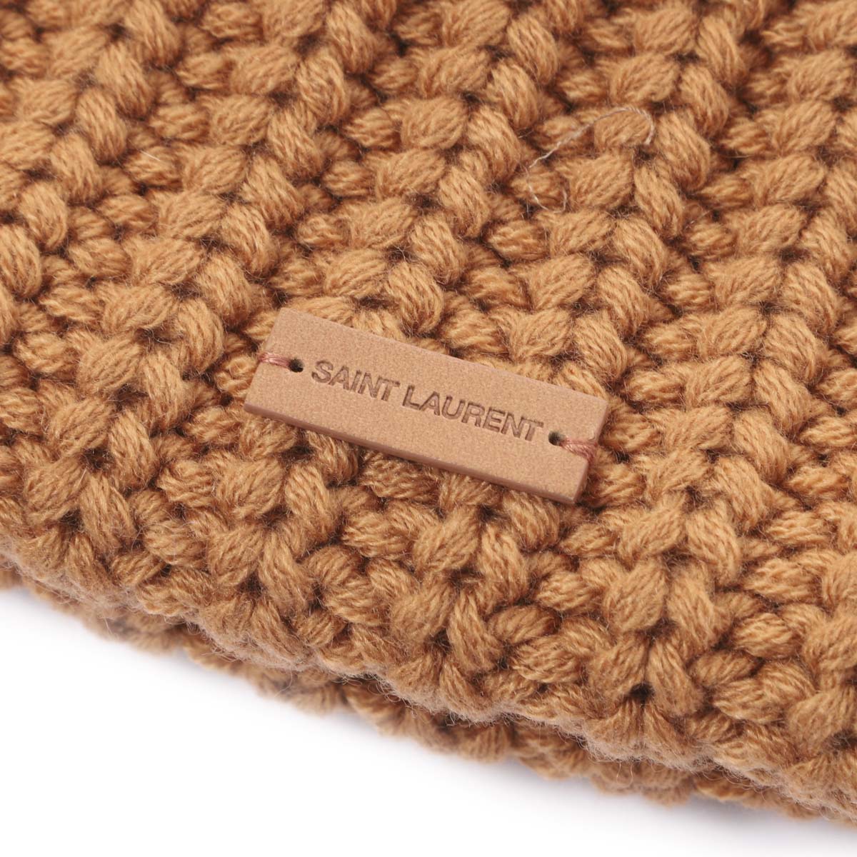 イブサンローラン ビーニー ピンクニット帽 イヴ・サンローラン「ピンクマーブル」を纏った25年秋コスメ