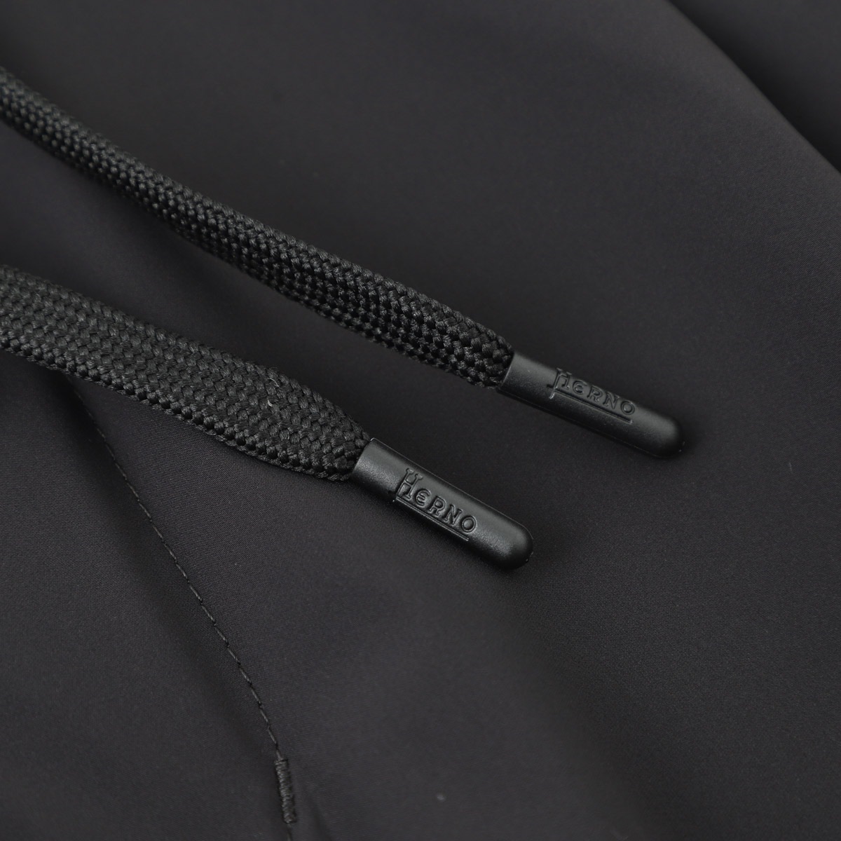 HERNO ヘルノ イージーパンツ/FUNCTIONAL WARDROBE ファンクショナル・ワードローブ ナイロンマエストロ パンツ メンズ