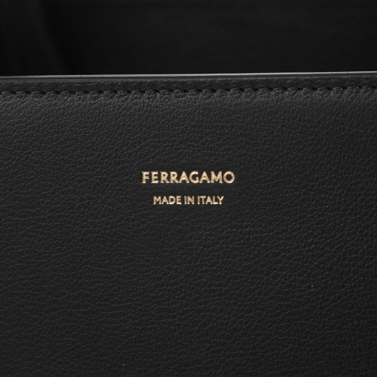 FERRAGAMO フェラガモ ハンドバッグ 2WAY/ショルダーバッグ/HUG SMALL レディース