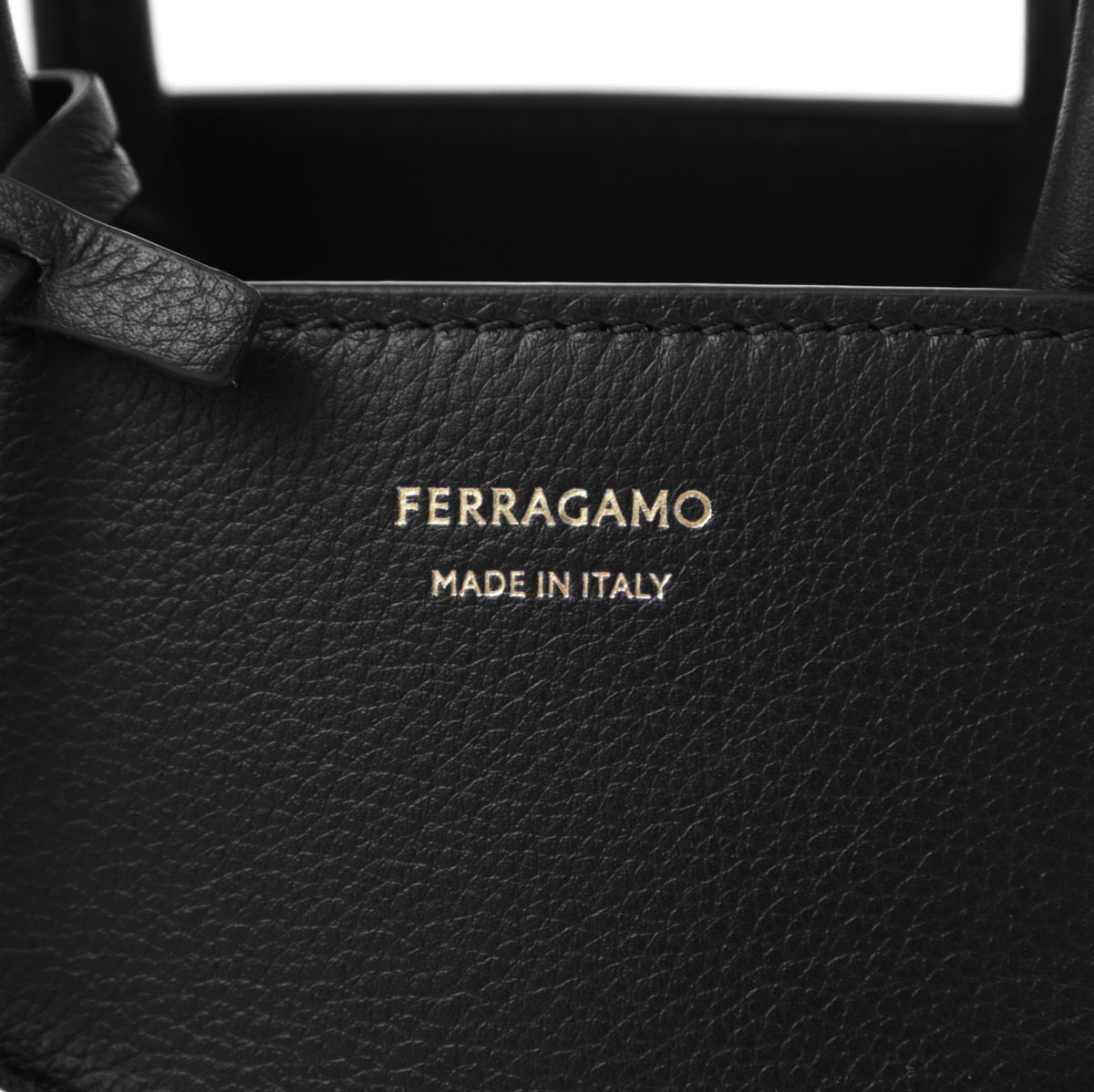 FERRAGAMO (Salvatore Ferragamo) フェラガモ ハンドバッグ 2WAY/ショルダーバッグ/HUG MINI レディース