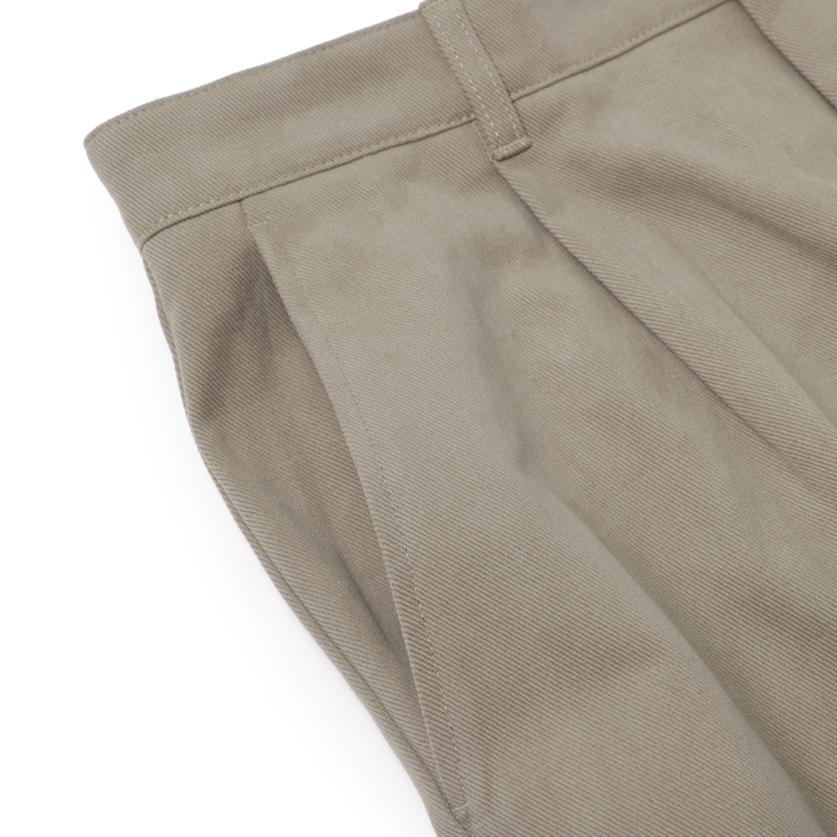 AMI アミ コットンパンツ/テーパードパンツ/CARROT TROUSERS メンズ