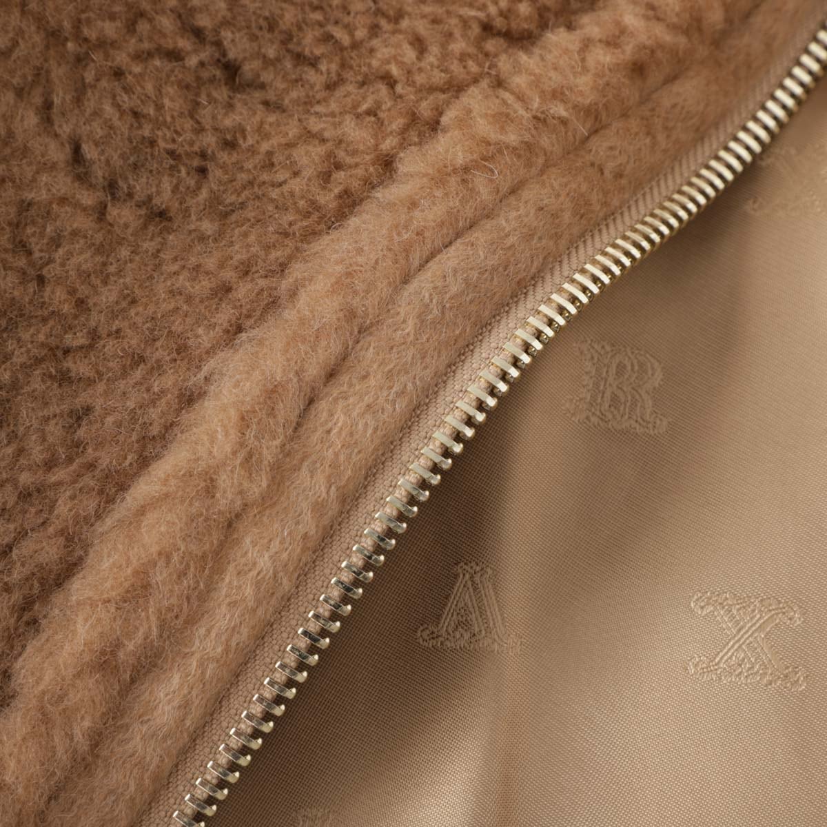 Max Mara マックスマーラ ケープ/ポンチョ/NEWMANTO レディース