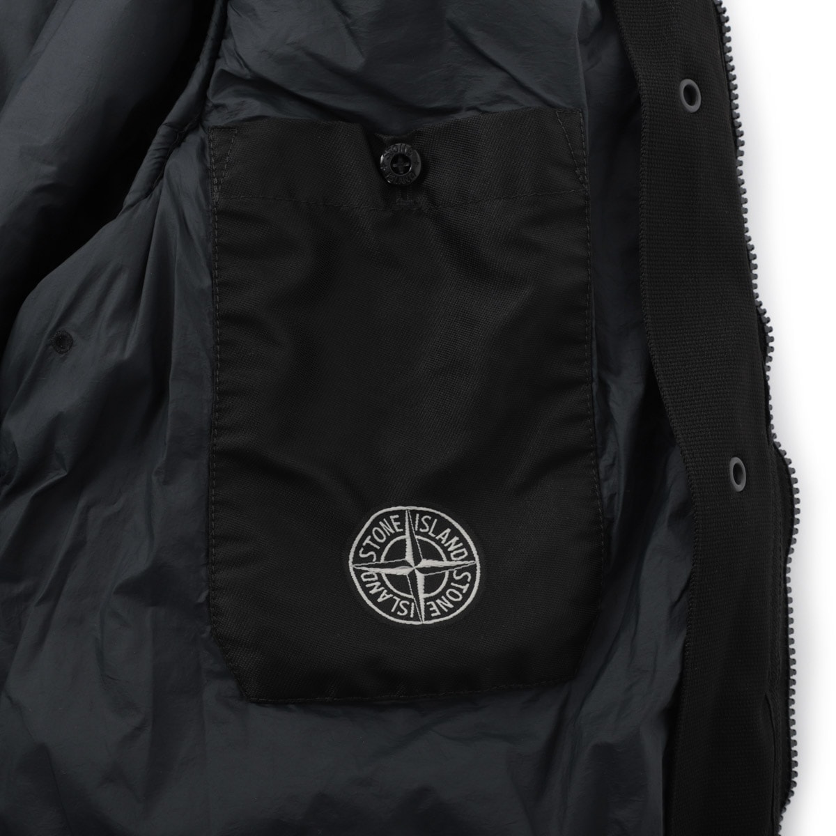 Stone  ナイロンジャケット 黒 フード付き STONE ISLAND (ストーンアイランド) バックル付きフード