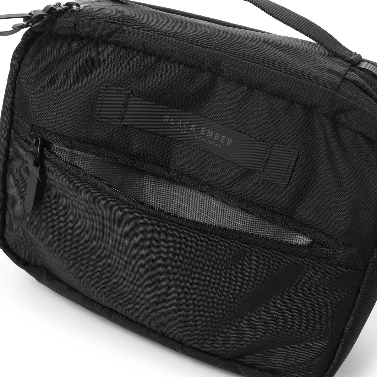 BLACK EMBER ポーチ ガジェットケース ストラップ付き BLACK EMBER ポーチ ガジェットケース ストラップ付き BLACK EMBER