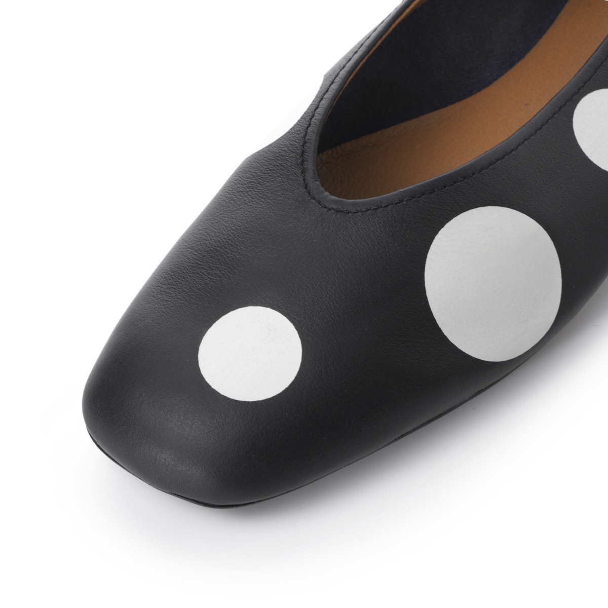 Camper カンペール バレエシューズ/フラットシューズ/CASI MYLA ソフトレザー Vカット フラット バレエシューズ バブーシュ【大きいサイズあり】 レディース