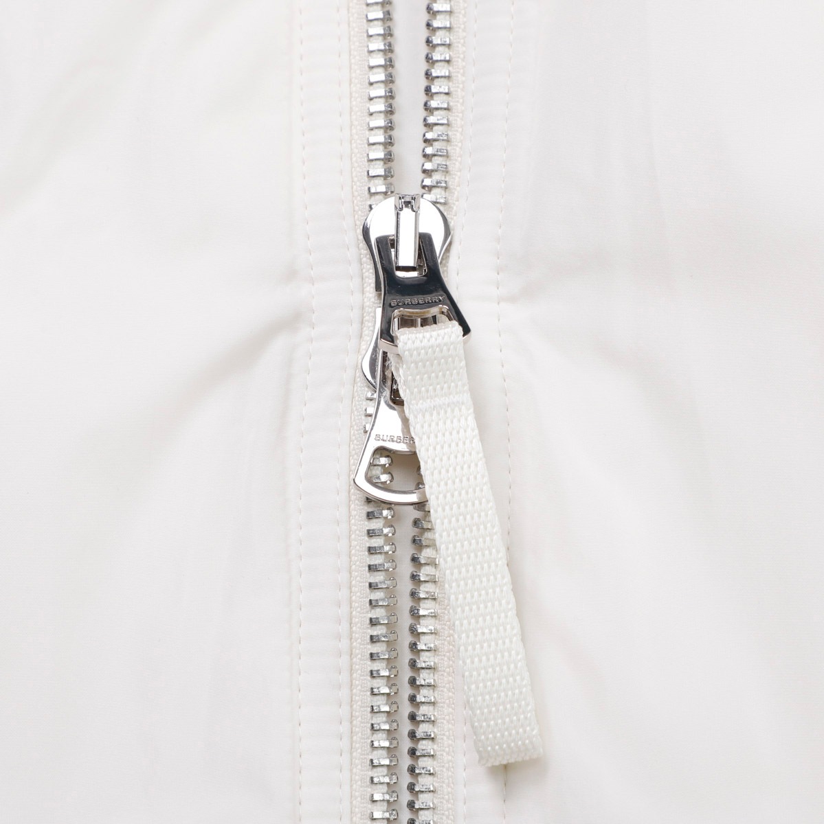 アウトレット】BURBERRY バーバリー 中綿入りフーデッドブルゾン