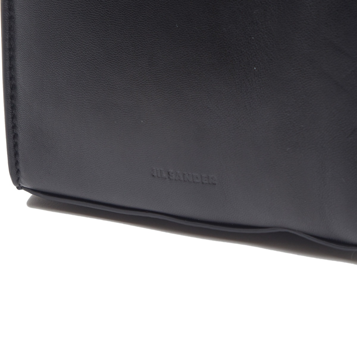 【美品】 ジルサンダー ショルダー コンパクト タングル エンボス 黒 ポーチ JIL SANDER（ジルサンダー） TANGLE Shoulder Bag タングル ショルダー